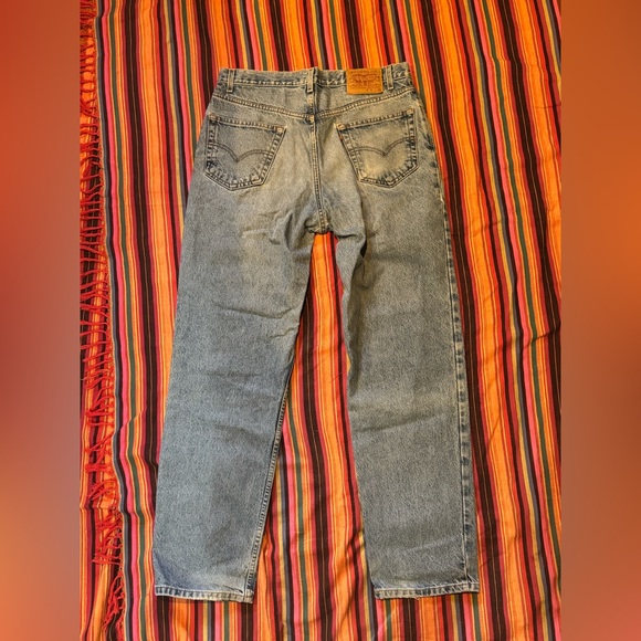 Vintage 2001 Levi’s 550 Relaxed Fit Straight Leg Jeans 36x34 Light Wash - Picture 8 of 8